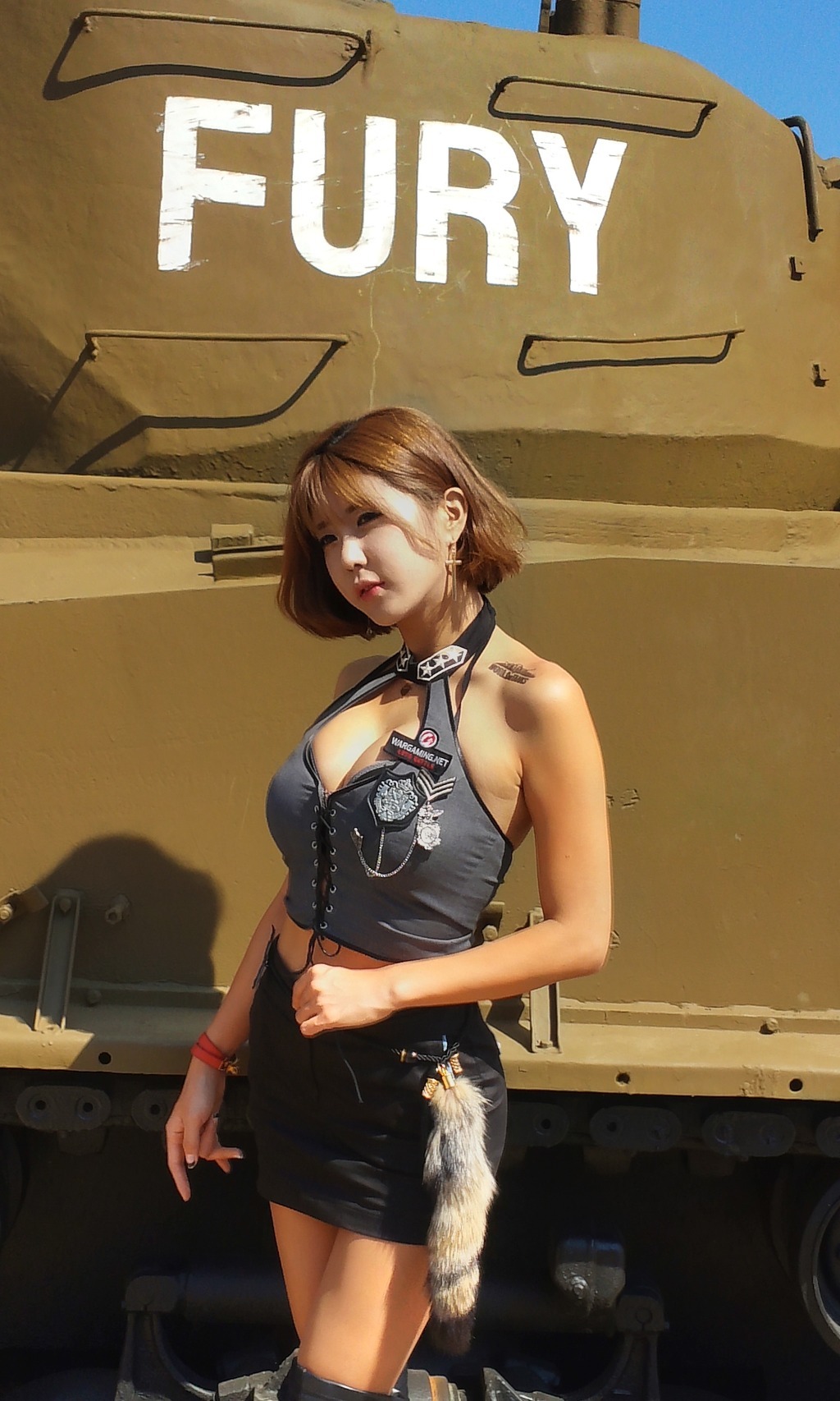 韩国顶级Showgirl许允美 釜山坦克世界 1